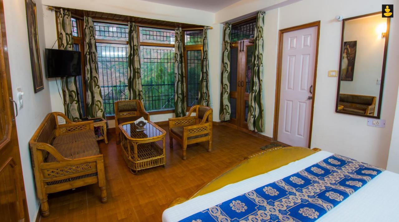 Livingstone 2Bhk Cozy Homestay In Kasauli Hills Экстерьер фото