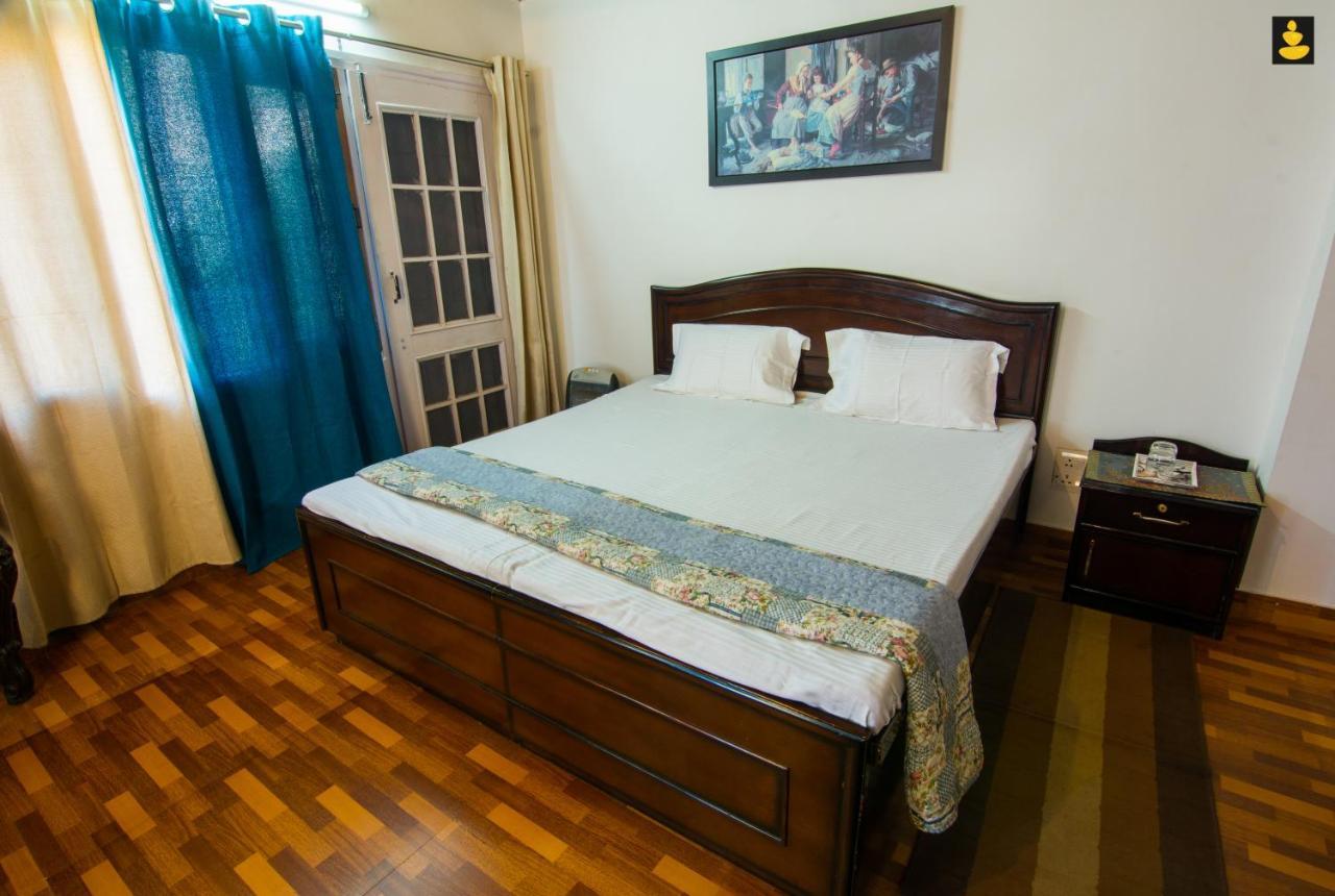 Livingstone 2Bhk Cozy Homestay In Kasauli Hills Экстерьер фото