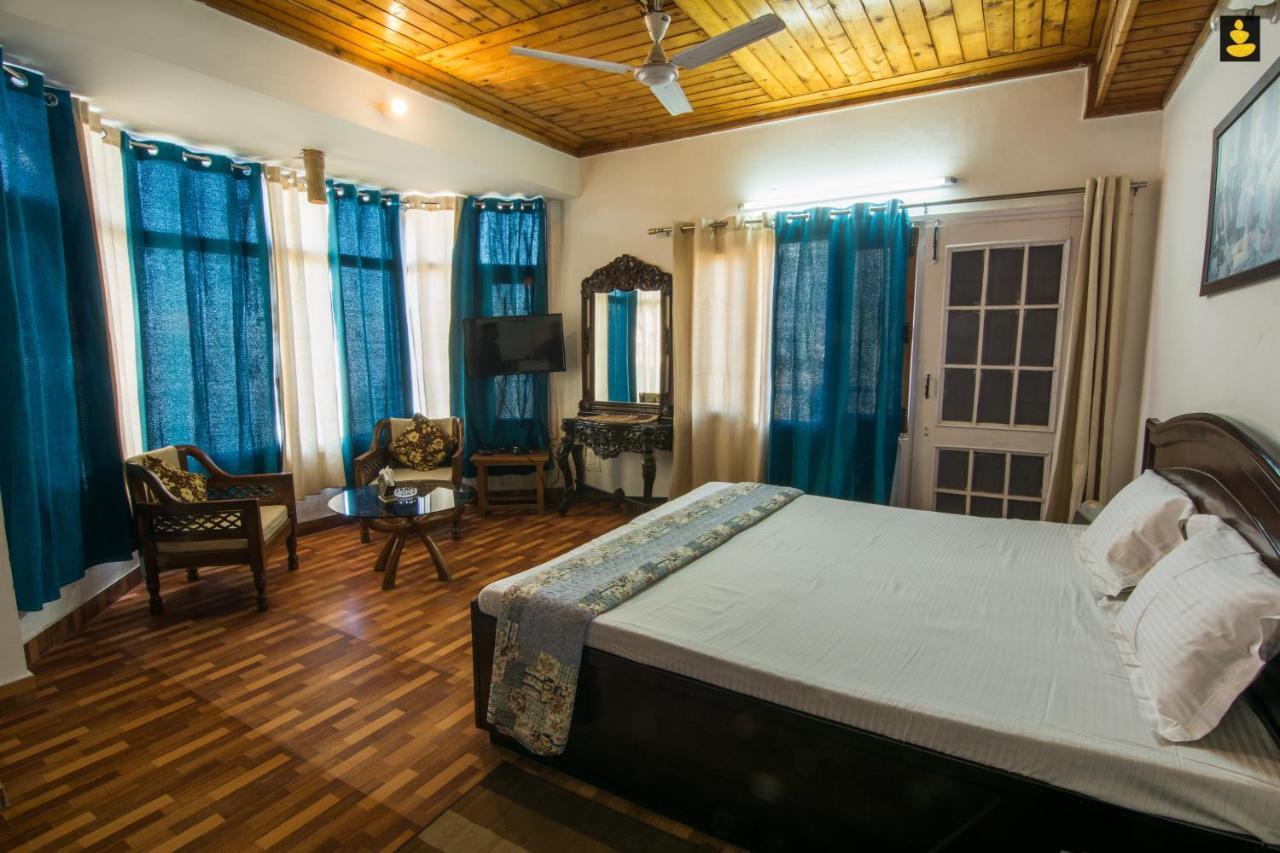 Livingstone 2Bhk Cozy Homestay In Kasauli Hills Экстерьер фото